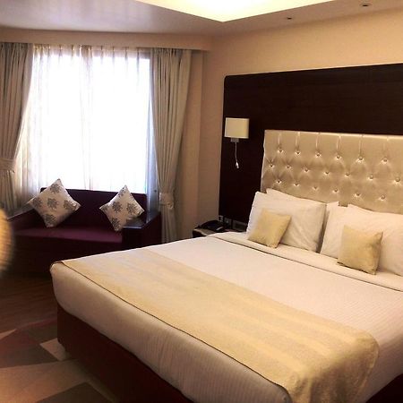 Hotel K C Residency, Jammu Extérieur photo
