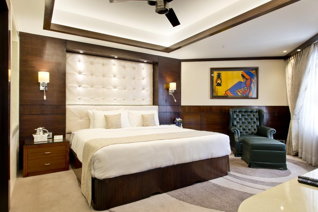Hotel K C Residency, Jammu Extérieur photo
