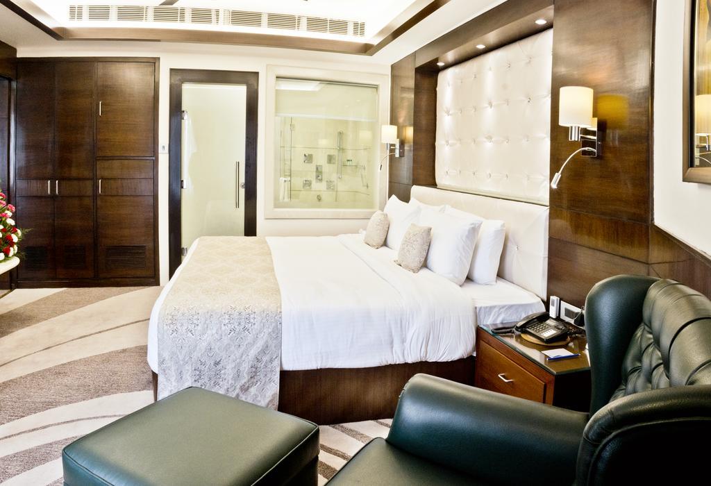 Hotel K C Residency, Jammu Extérieur photo