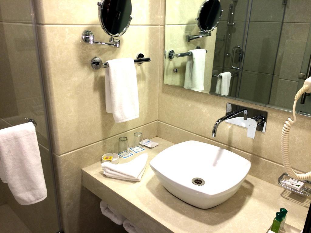 Hotel K C Residency, Jammu Extérieur photo